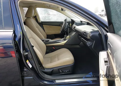 2018 Lexus Is 300 z USA, uszkodzony, nr VIN JTHBA1D2XJ5080692